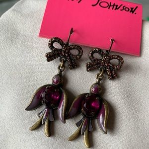 Betsey Johnson bird earrings